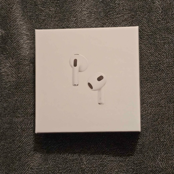 Apple AirPods in White